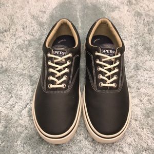 Men’s Sperry shoes size 9.5